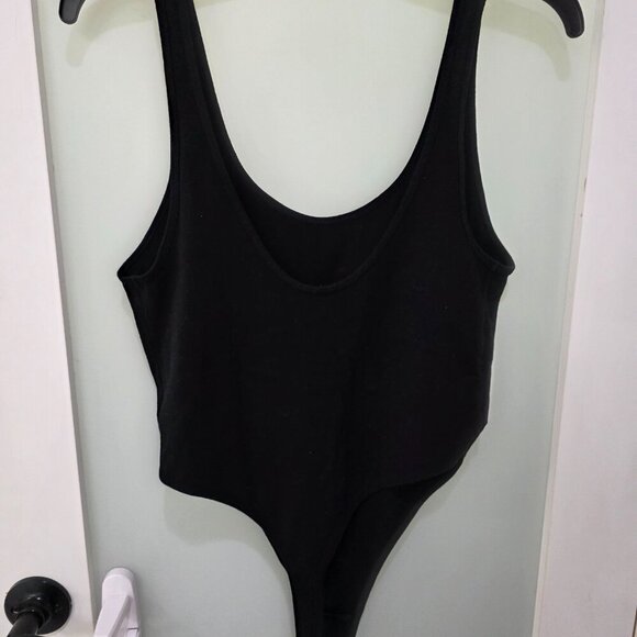 Victoria’s Sport Women’s Black Bodysuit – Size M – Scoop Neck One Piece - Picture 6 of 7